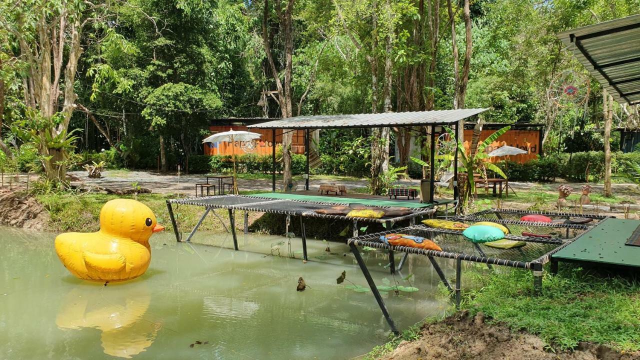 Hug Rimtharn Hotel Ban Khao Klom Exterior foto